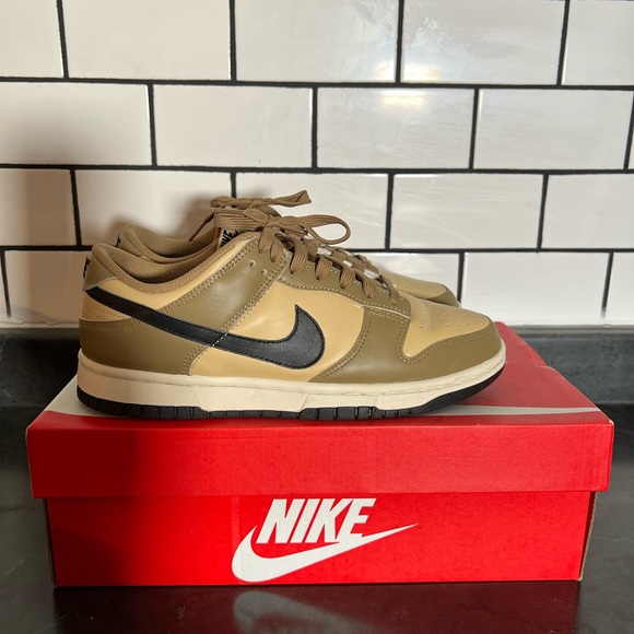 Nike Dunk Low - Picture 2 of 7